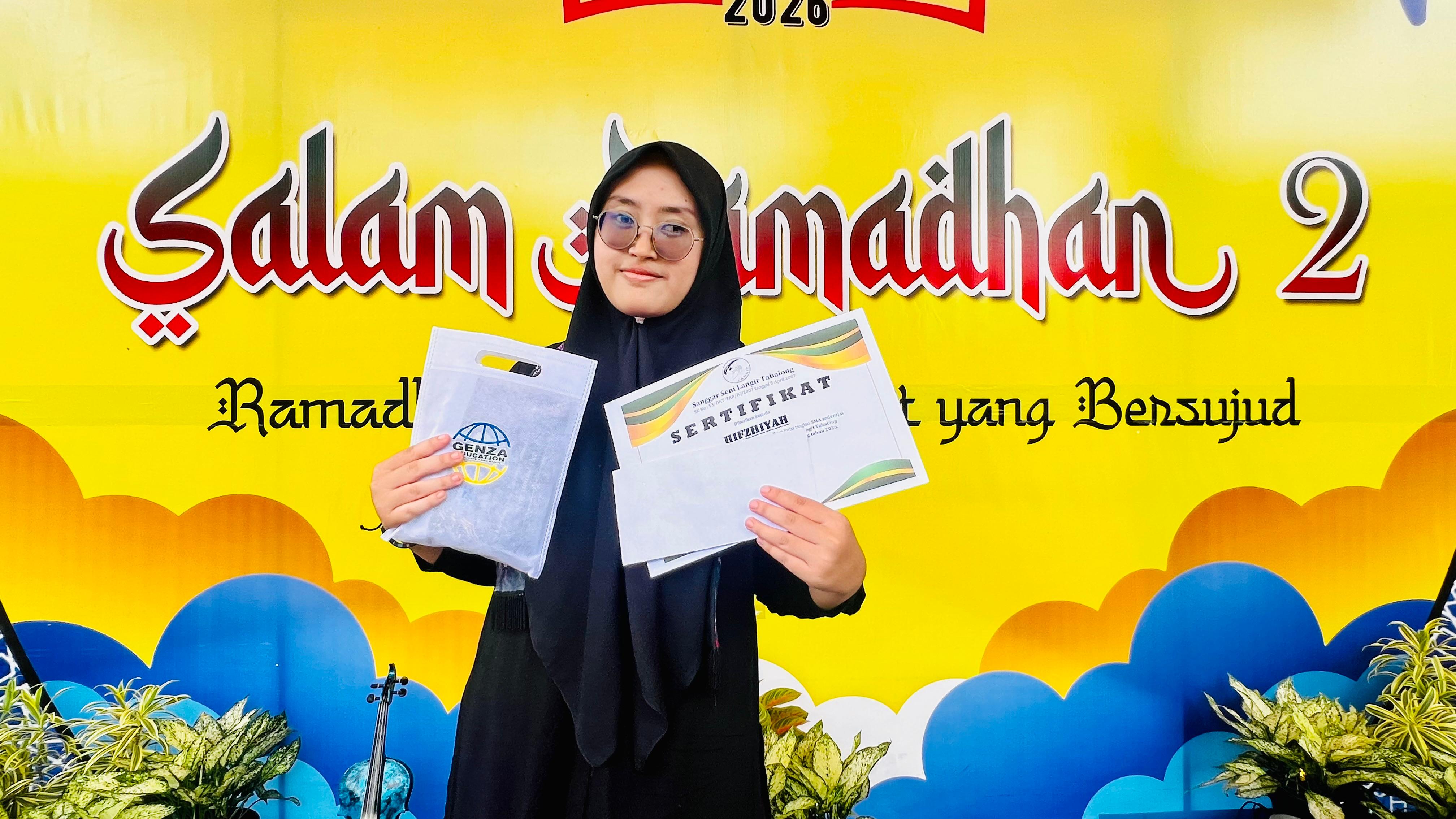 Langkah Berani di Panggung Sastra, Siswi MAN 2 HSU Ikuti Lomba Puisi se-Banua Anam Tingkat SLTA